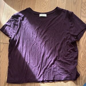 Babaton’s women’s t-shirt in purple